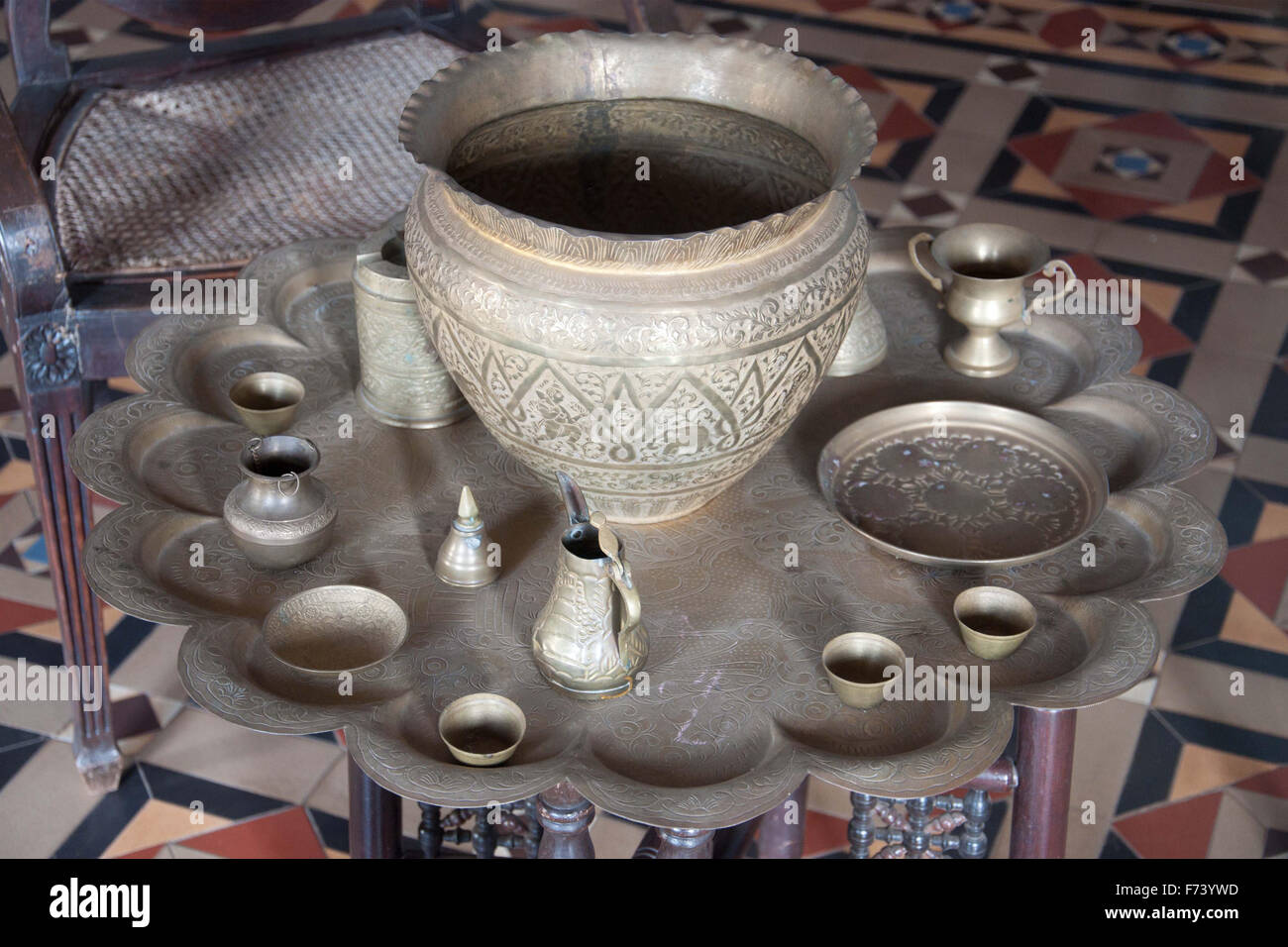 Antike Messinggeschirr, Goa, Indien, Asien Stockfoto