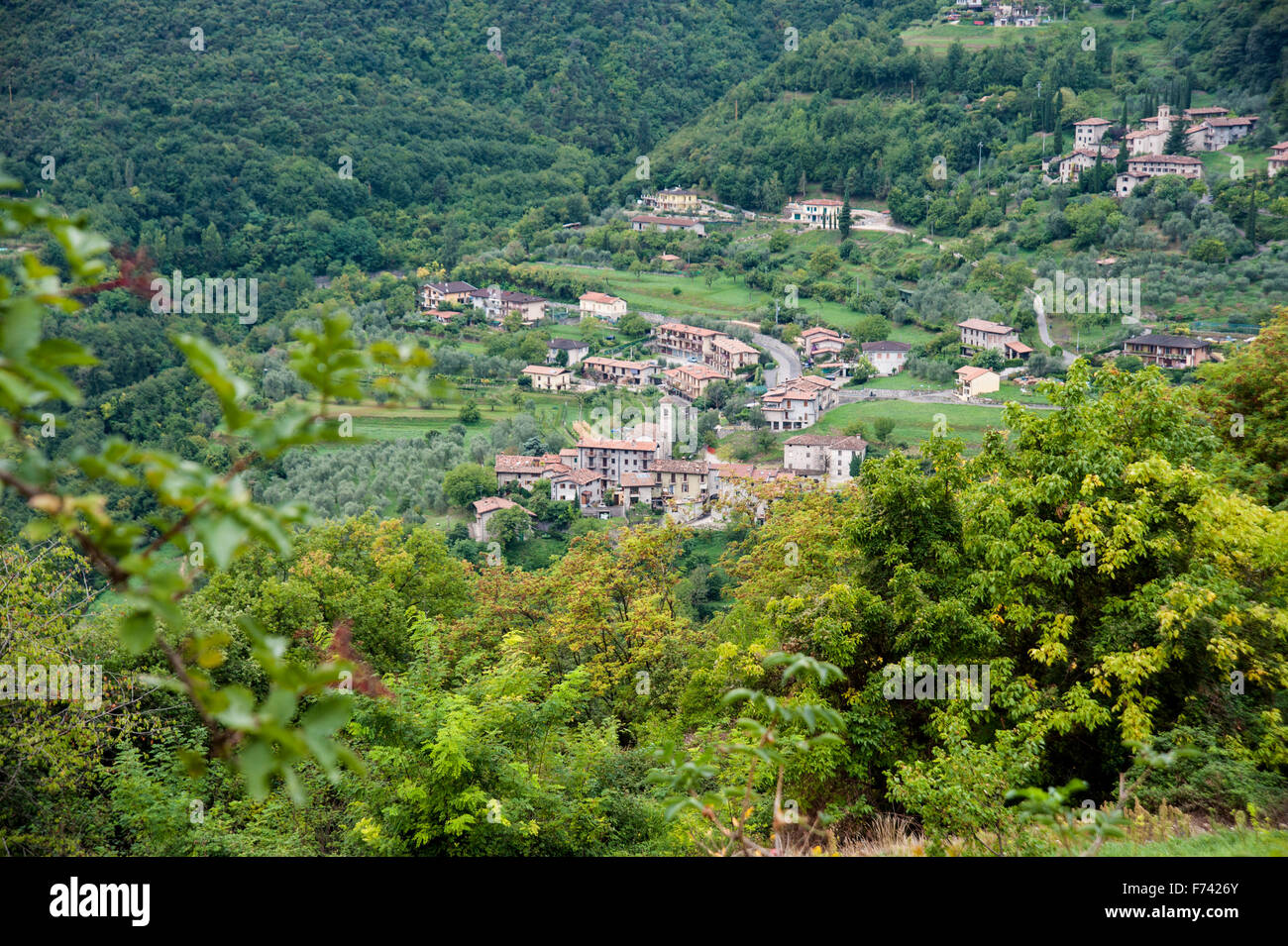 Blick auf Pieve, Tremosine in der Nähe von Lago di Garda - Italien Stockfoto