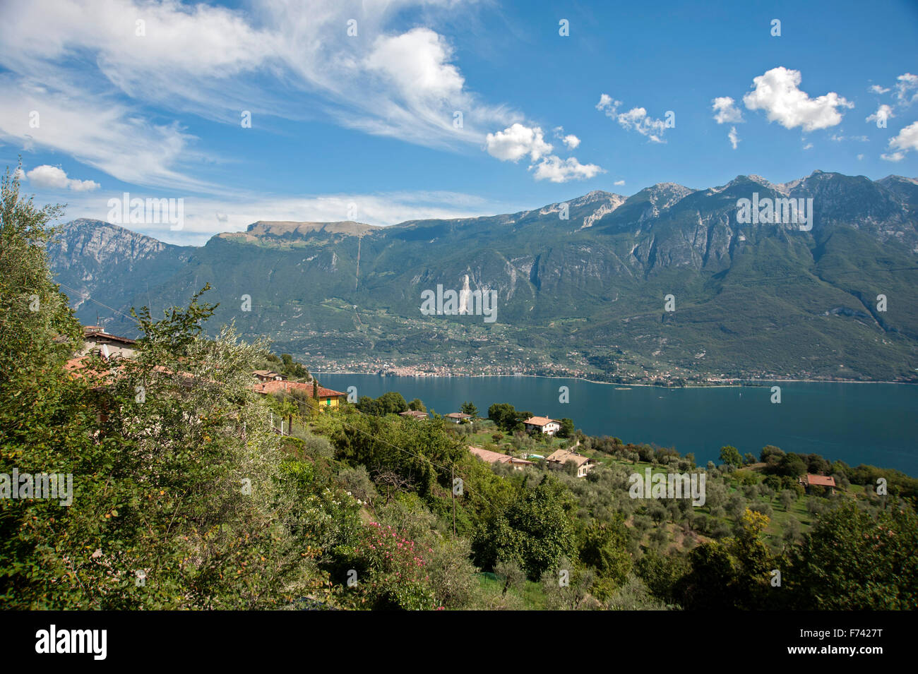 Lago di Garda, Ansicht von Tremosine nach Nord Ost, Monte Baldo - Italien Stockfoto