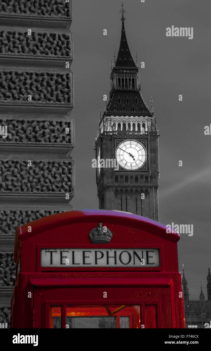 Big Ben Elizabeth Tower Houses of Parliament mit traditionellen K6 rotes Telefon Telefon box im Vordergrund Westminster London Englan Stockfoto