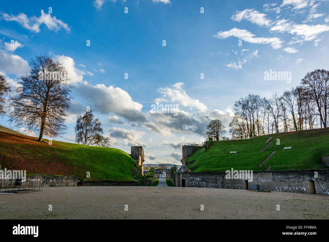 Roman Amphitheater in Trier im Herbst, Deutschland Stockfoto