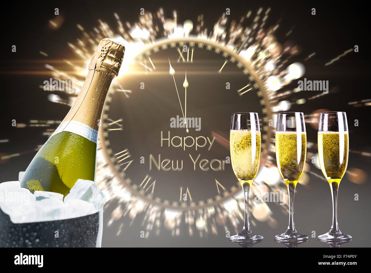 Zusammengesetztes Bild Champagner Kühlung im Eiskübel Stockfoto