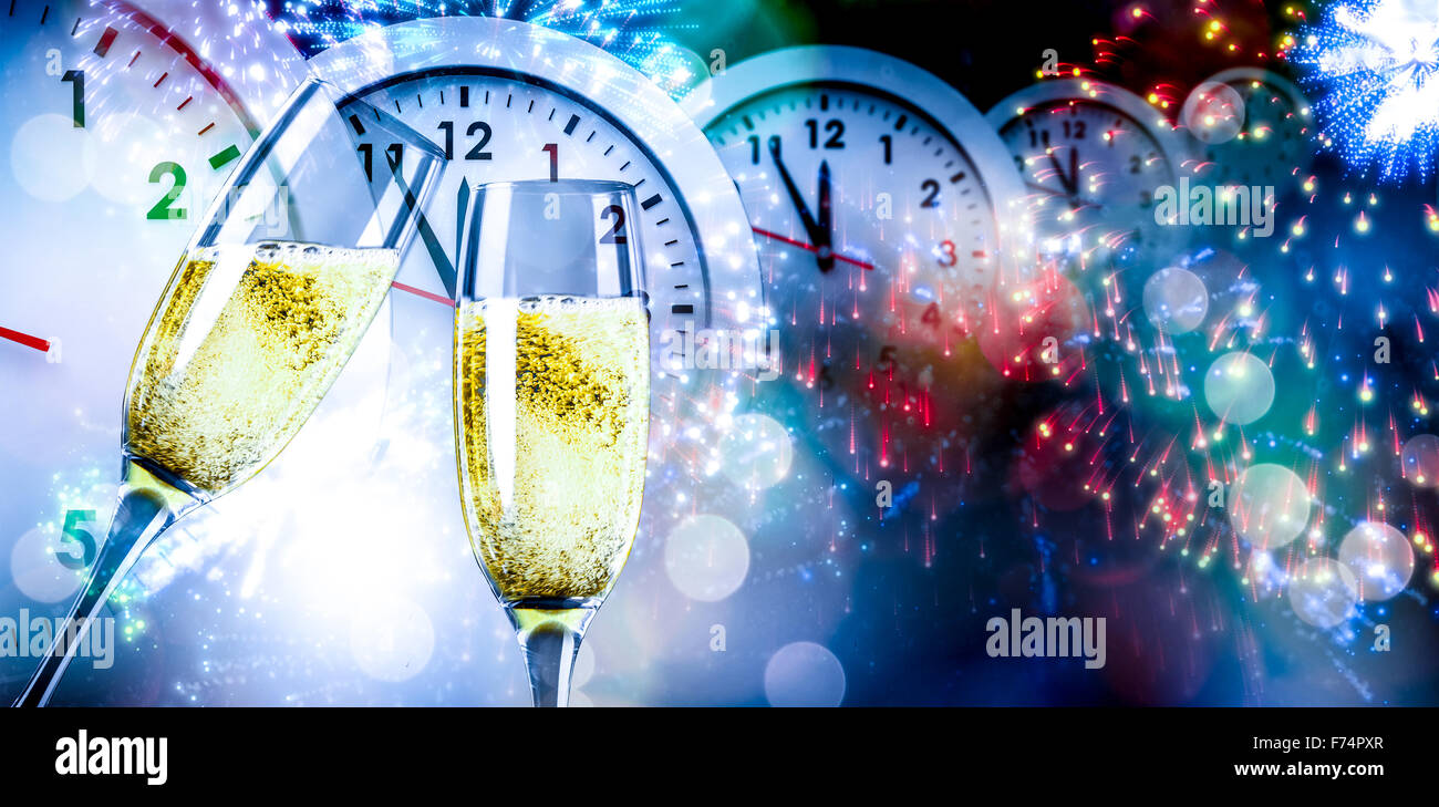 Zusammengesetztes Bild der Sektgläser Klirren Stockfoto