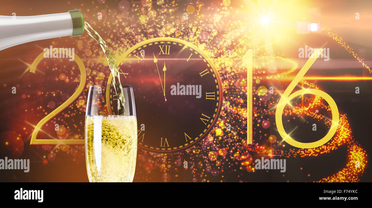 Zusammengesetztes Bild der Champagner in Strömen Stockfoto