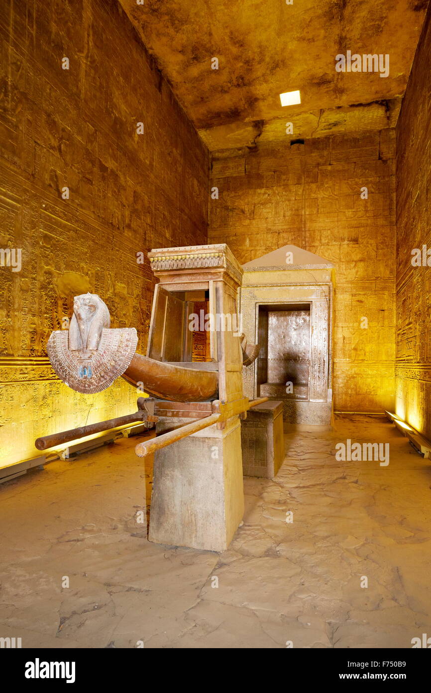 Ägypten - Edfu Tempel des Horus, Arche des Horus Stockfoto