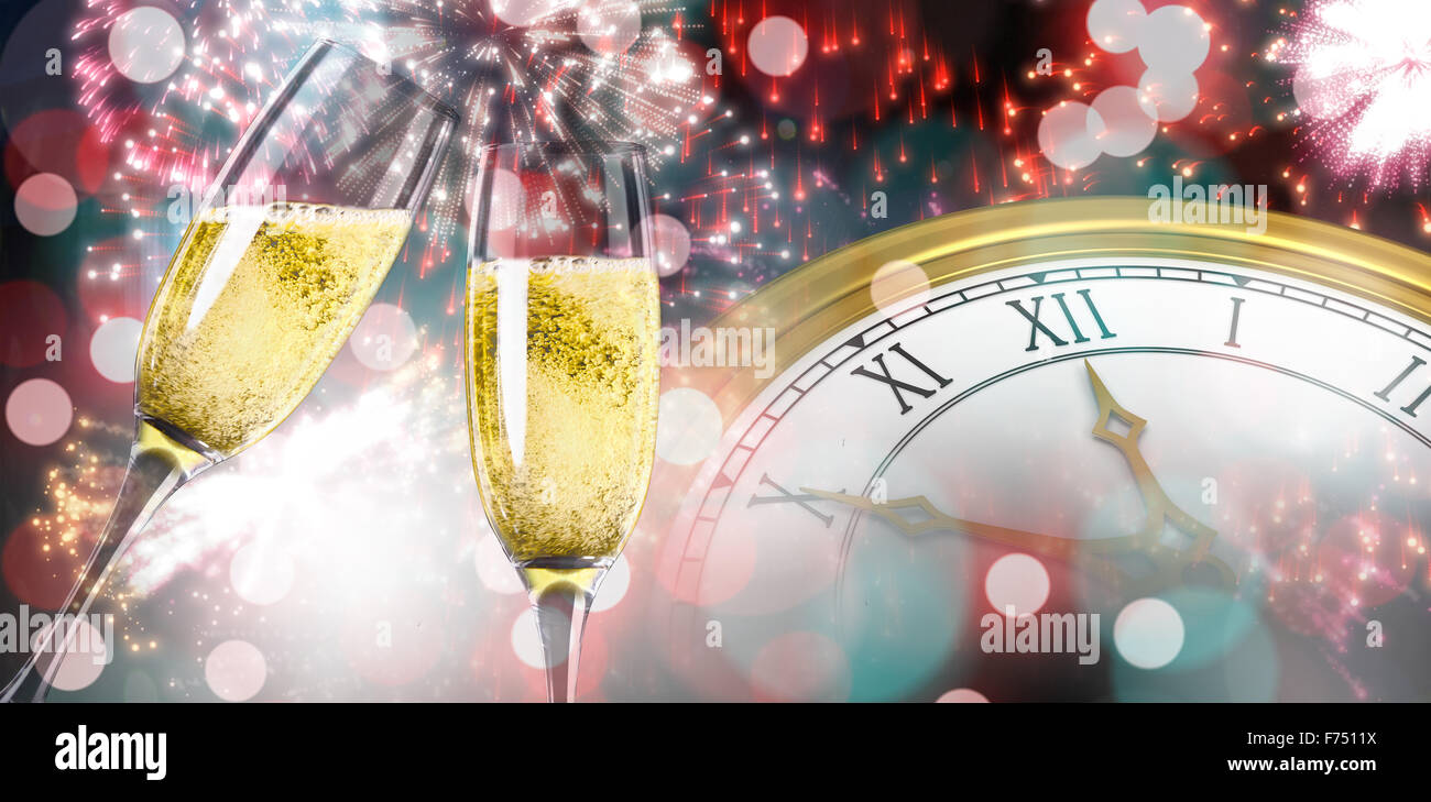 Zusammengesetztes Bild der Sektgläser Klirren Stockfoto