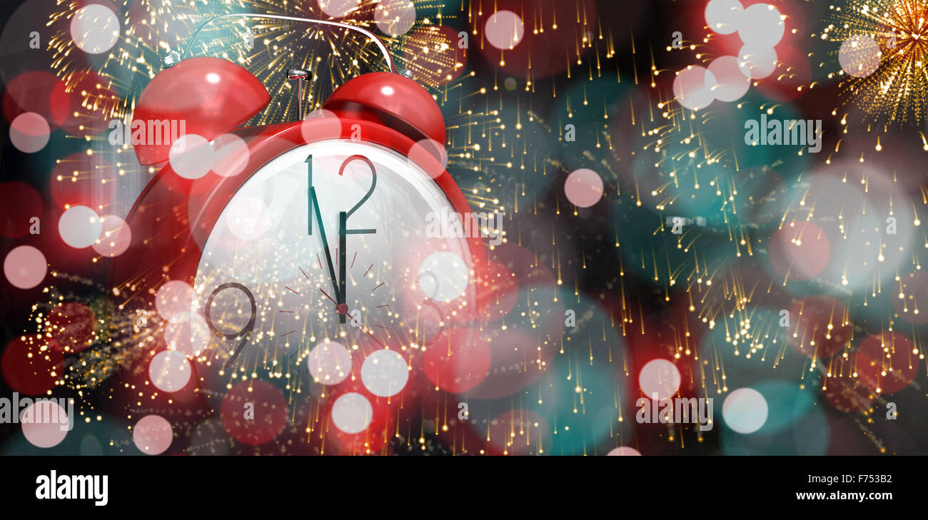 Zusammengesetztes Bild der Wecker Countdown bis zwölf Stockfoto