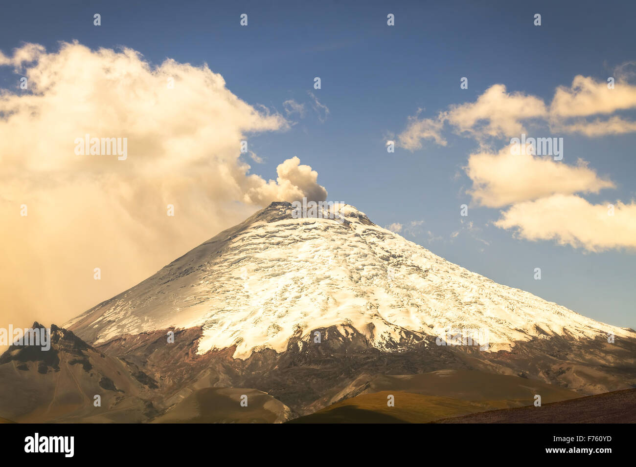 Cotopaxi Vulkan Tag Eruption, Ecuador, Südamerika Stockfoto