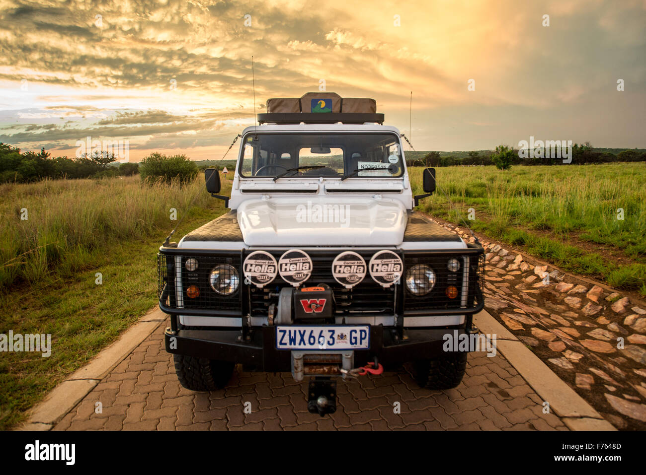 1994 Land Rover Defender 110 in Südafrika Stockfoto