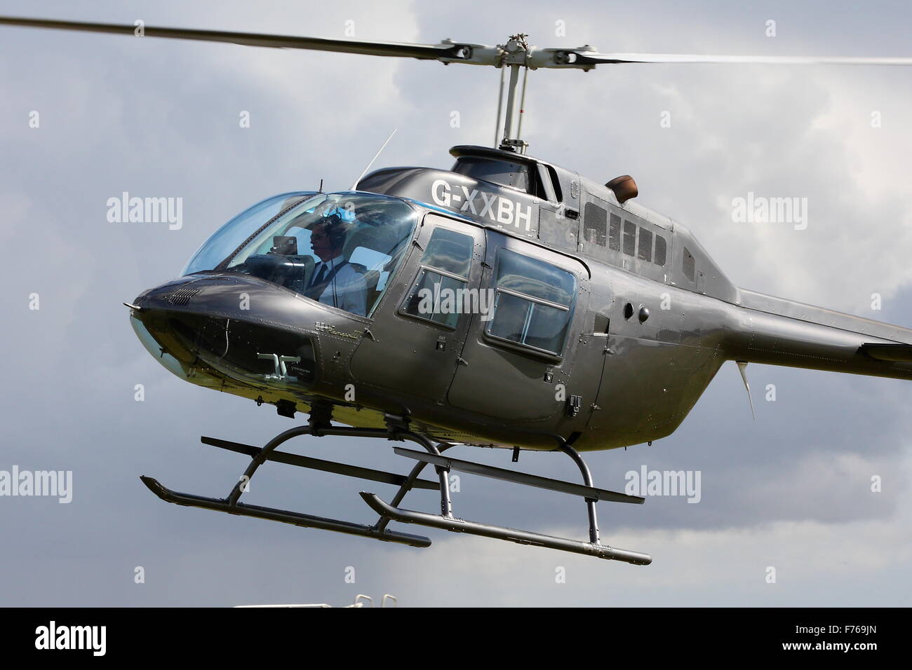 Oldtimer-zivile und militärische Flugzeuge versammelten sich Kemble Airport für die jährliche Airshow Stockfoto
