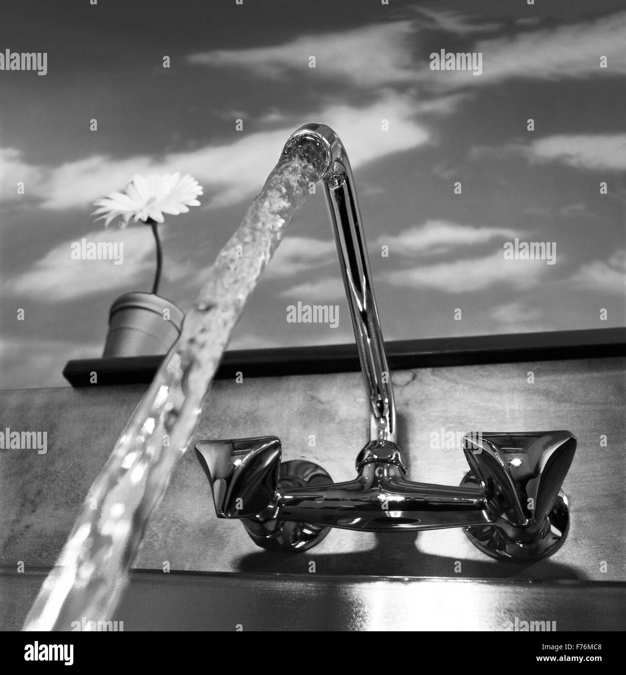 Laufenden Wasserhahn Stockfoto