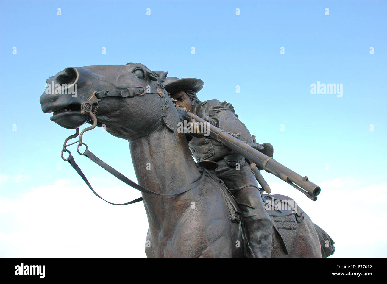 William Buffalo Bill Cody Statue in Oakley, Kansas, von Bildhauer Charlie Norton. Cody ist Tötung ein "Goliath" Büffel aus seinem Pferd in den 1890er Jahren Stockfoto
