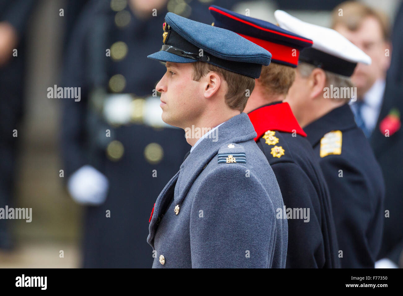 HRH The Duke of Cambridge, Prinz Harry und seine königliche Hoheit der Herzog von York nach dem verlegen ihre Kränze am Ehrenmal Stockfoto