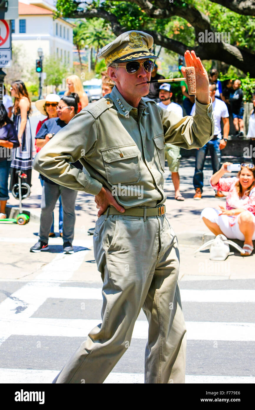 Schauspieler, die Darstellung von General Macarthur auf den 4. Juli parade in Santa Barbara, Kalifornien Stockfoto