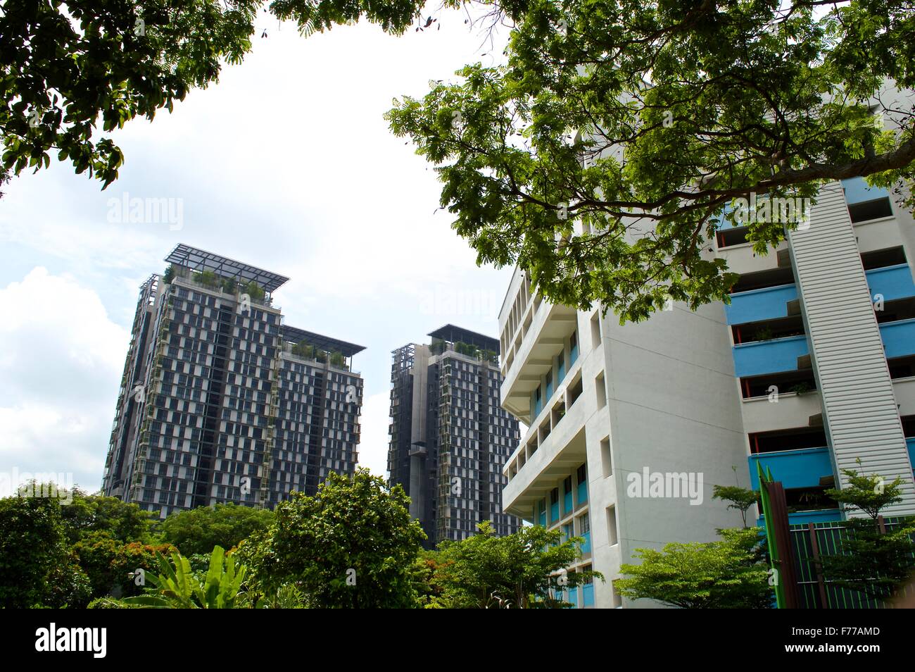 Ein modernes Hochhaus öffentlichen Turm mit Grün und moderne Technologie von Singapur, Japan, Indien, Amerika Stockfoto