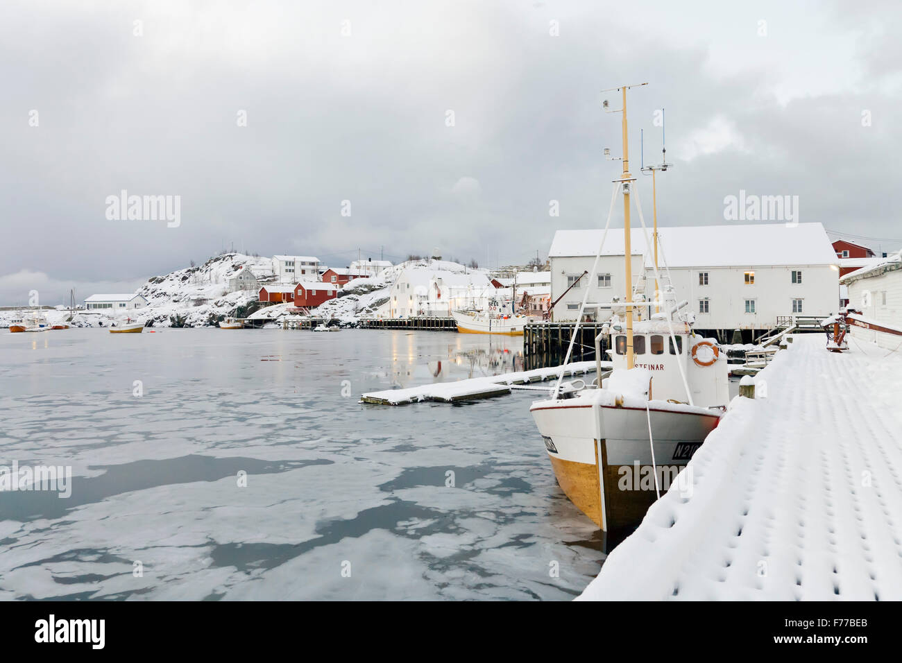 Fischerhafen in Lofoten, Norwegen Stockfoto