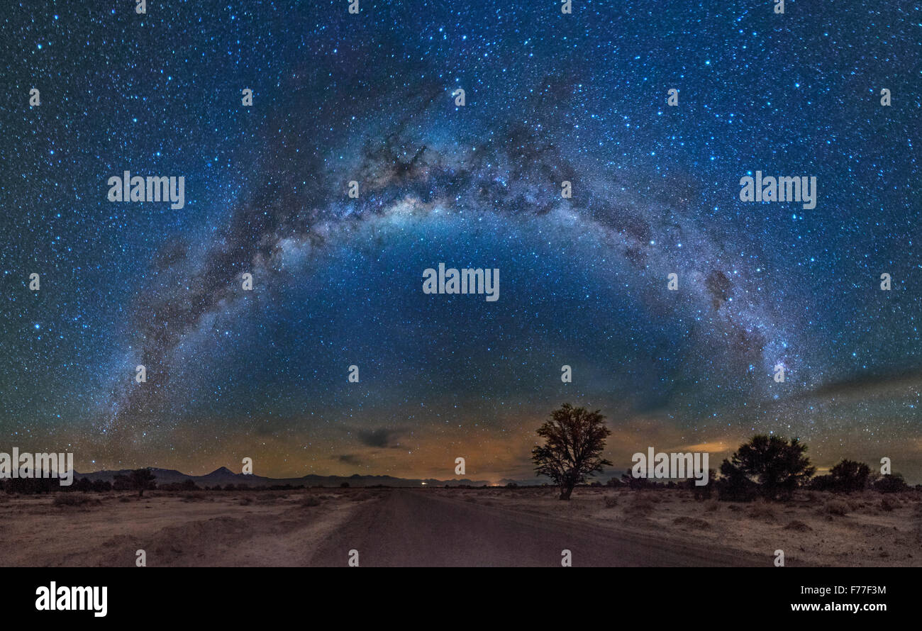 360 Grad Blick auf die Milchstraße in der Atacama Wüste Stockfoto