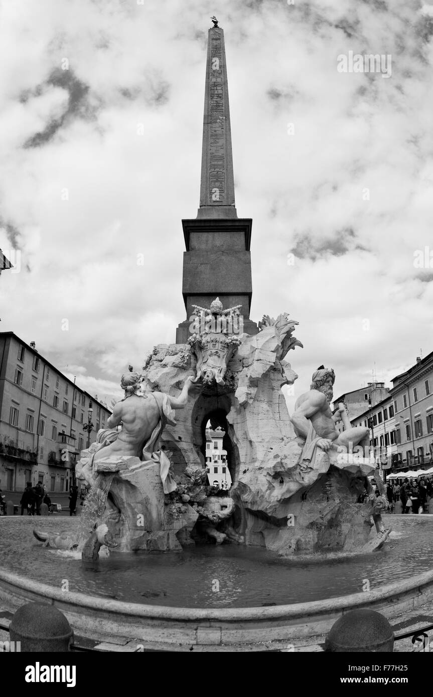 Piazza Navona, Rom, Italien die vier Fluss-Fontäne Stockfoto