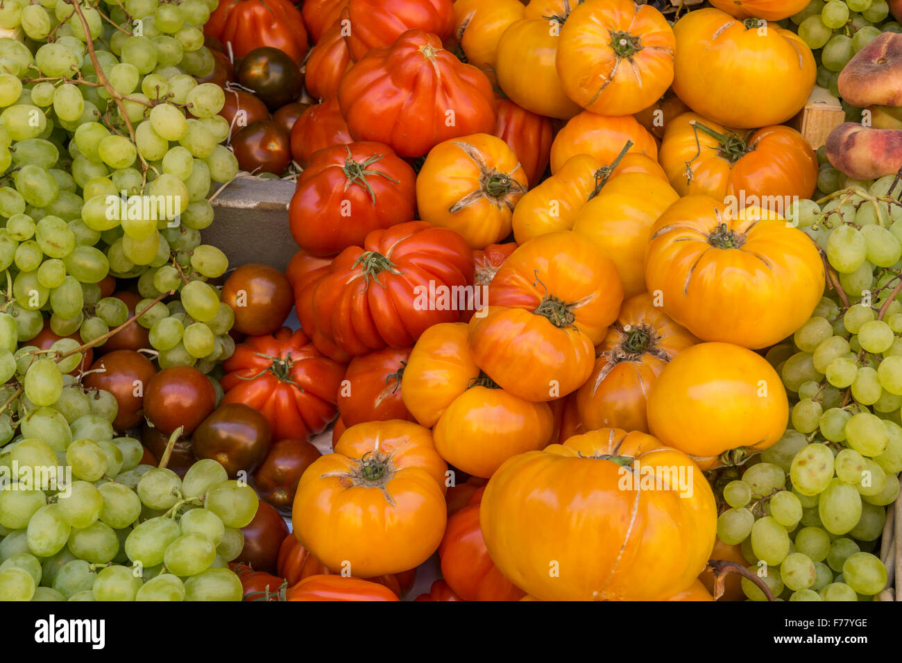 Früchte, Tomaten, Weintrauben, Aix En Provence, Provence, Frankreich Stockfoto