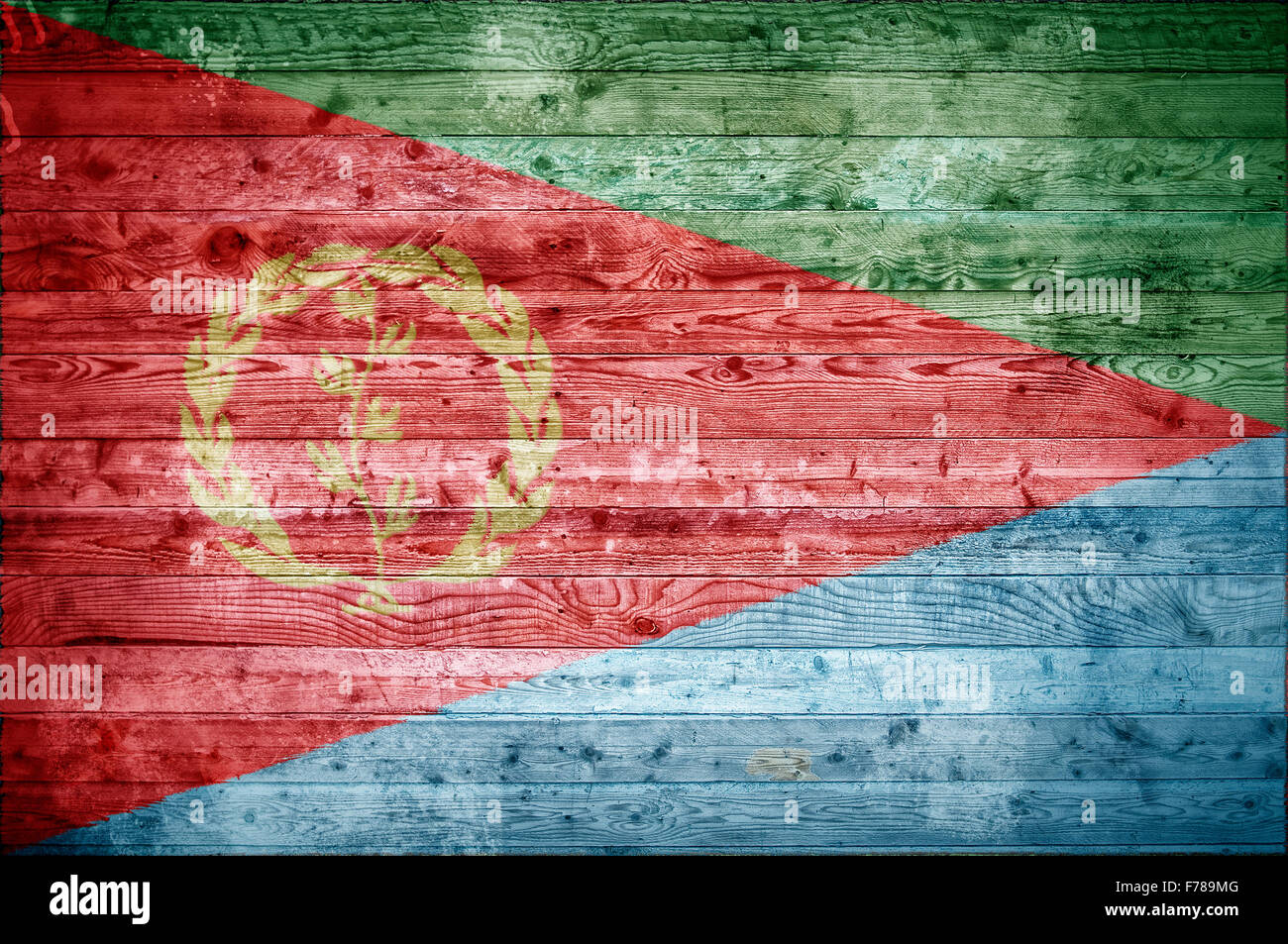 Ein bandtypischen Hintergrundbild der Flagge von Eritrea auf Holzbrettern einer Wand oder Boden gemalt. Stockfoto