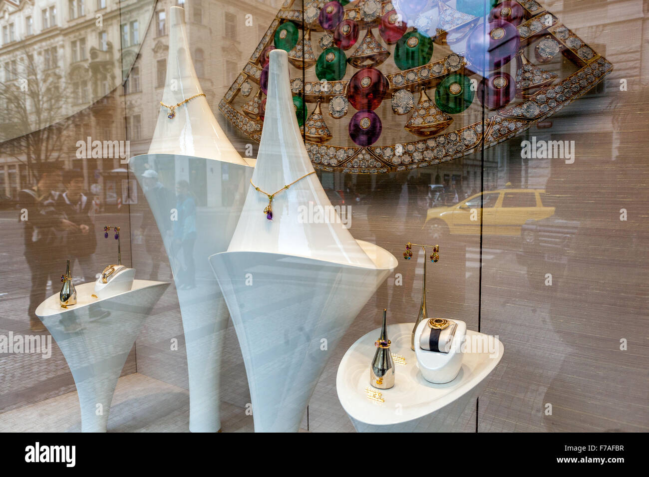 Luxus-Shop Bulgari, Modegeschäft in Parizska Straße Prag, Old Town, Tschechische Republik Stockfoto