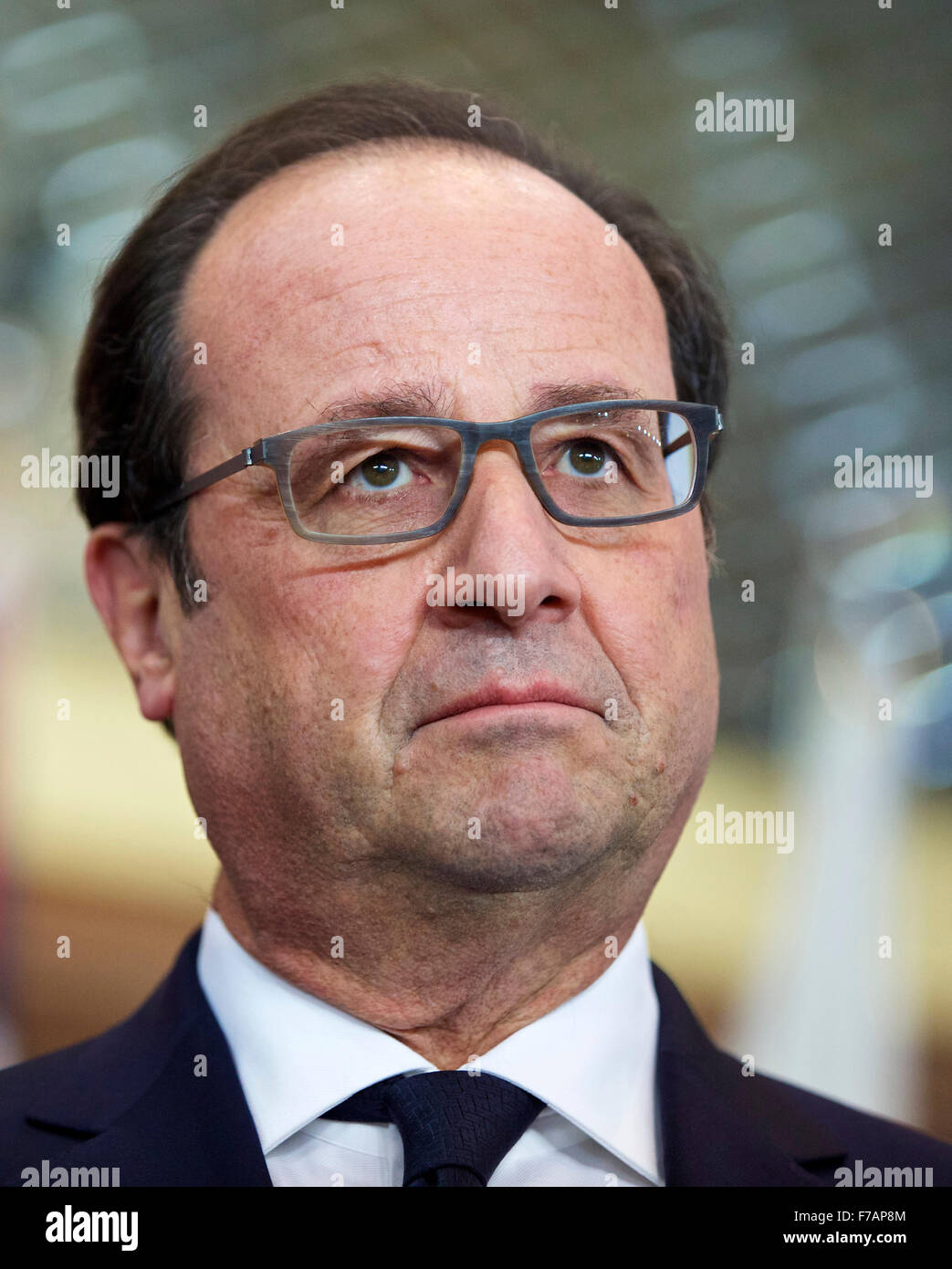 Valetta, Malta. 27. November 2015. Der französische Präsident Francois Hollande besucht Klima Aktion Special Executive Session bei der Commonwealth Köpfe der Regierung Sitzung (CHOGM) in Valletta, Malta, am 27. November 2015. (Xinhua/Jin Yu) Bildnachweis: Xinhua/Alamy Live-Nachrichten Stockfoto