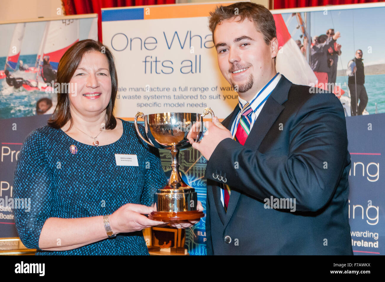 Belfast, Nordirland. 27. November 2015 - James Campbell (Coleraine Yacht Club) gewinnt Nordirland Instructor of the Year bei den Royal Yacht Verband Nordirland Host Annual Awards für 2015 Credit: Stephen Barnes/Alamy Live News Stockfoto