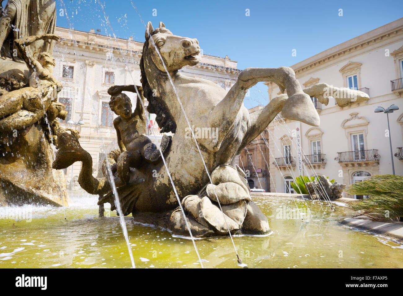 Diana-Brunnen, UNESCO Syrakus, Sizilien, Italien Stockfoto