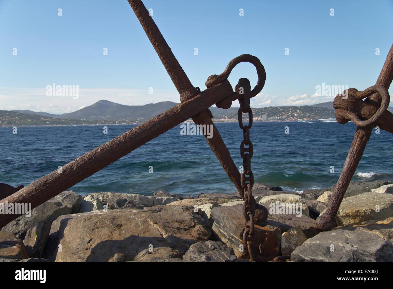 Anker am Meer in Saint Tropez Stockfoto