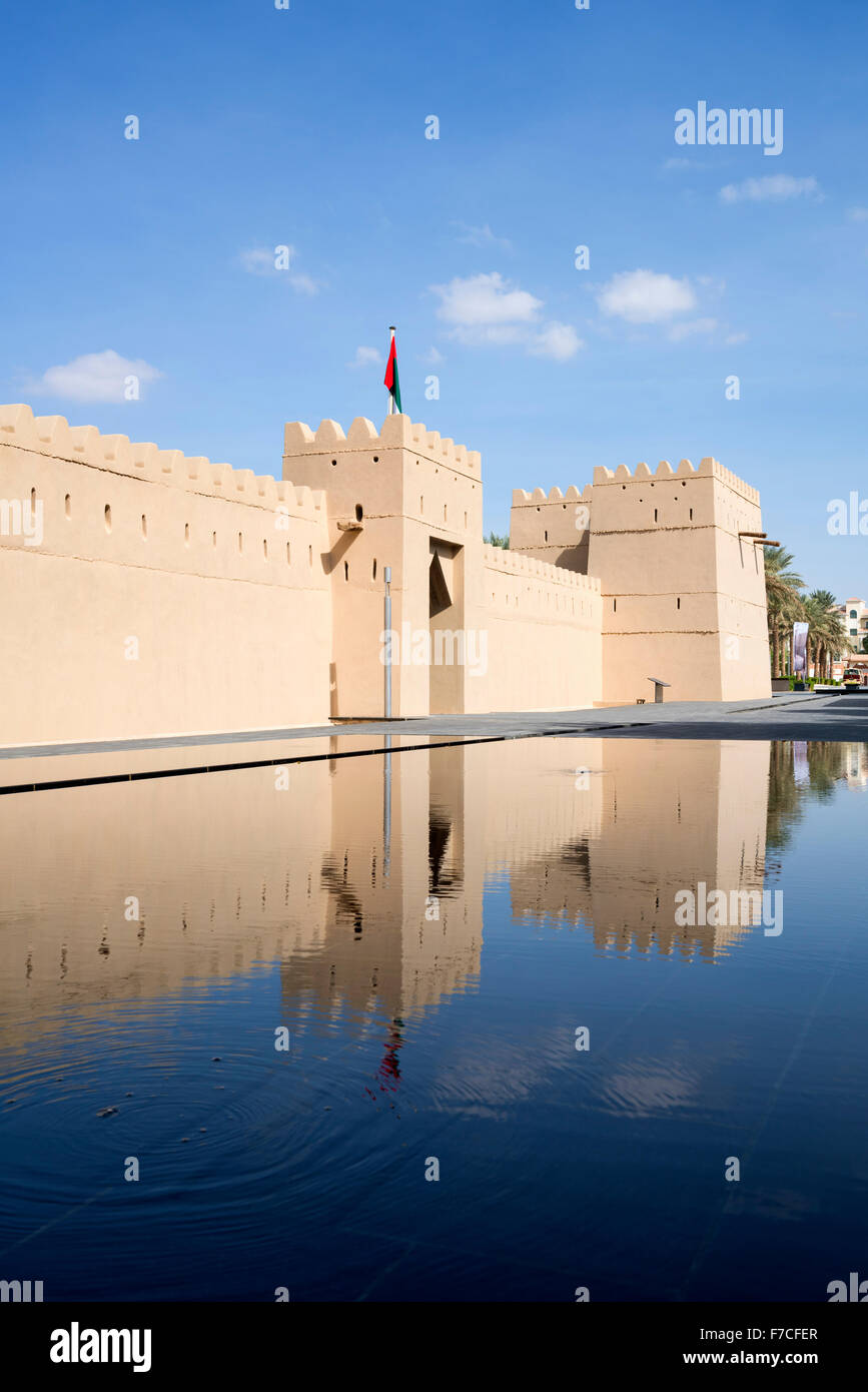 Außenansicht des neuen Museums am rekonstruierten Fort Qasr Al Muwaiji (Geburtsort von Scheich Khalifa bin Zayed Al Nahyan), Al Ain Stockfoto