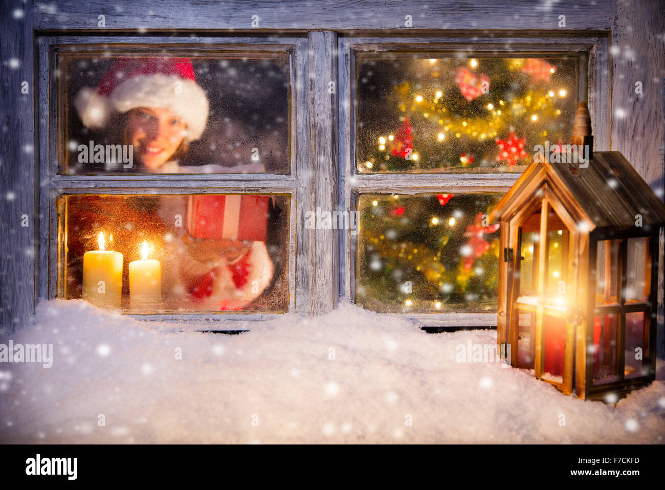 Stimmungsvolle Weihnachten Fenster Stillleben Stockfoto