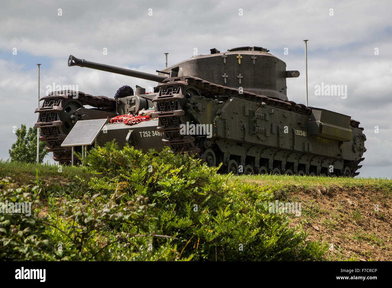 Churchill Tank Mahnmal am Hügel 112, Operation Jupiter - verbündet strategische WW2 Ziel, Maltot, Normandie, Frankreich Stockfoto