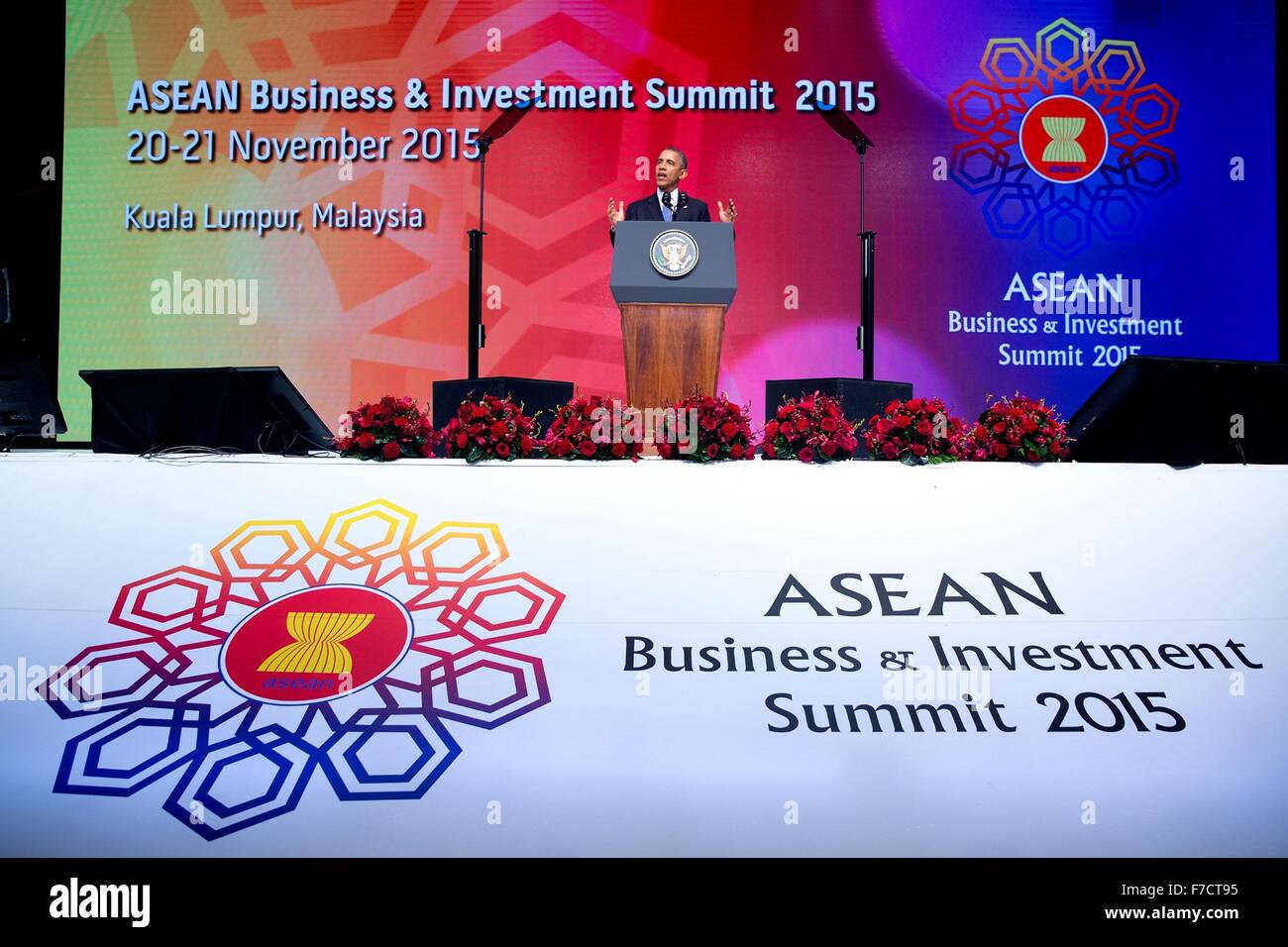 US-Präsident Barack Obama liefert Bemerkungen an der ASEAN Business and Investment Summit 21. November 2015 in Kuala Lumpur, Malaysia. Stockfoto