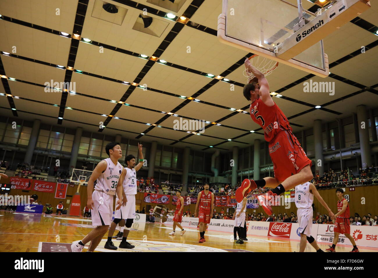 Gesamtansicht, 29. November 2015 - Basketball: Basketball-Bundesliga "NBL" 2015-2016 zwischen Chiba Jets 99-69 Nishinomiya Störche am Yachiyo Stadt Gymnasium, Chiba, Japan.  (Foto: AFLO SPORT) Stockfoto