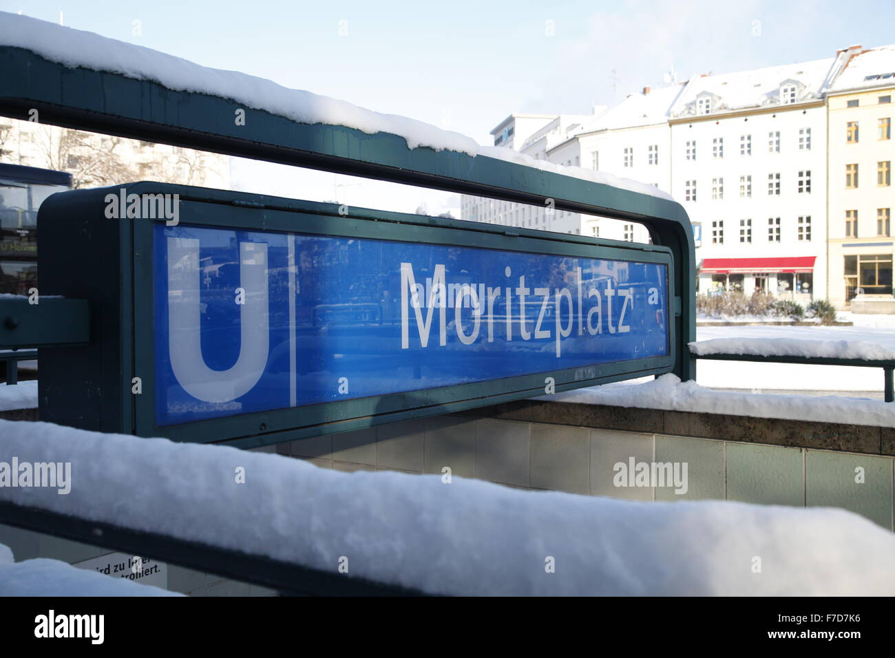 Melden Sie u-Bahn Moritzplatz in Berlin kreuzberg Stockfoto