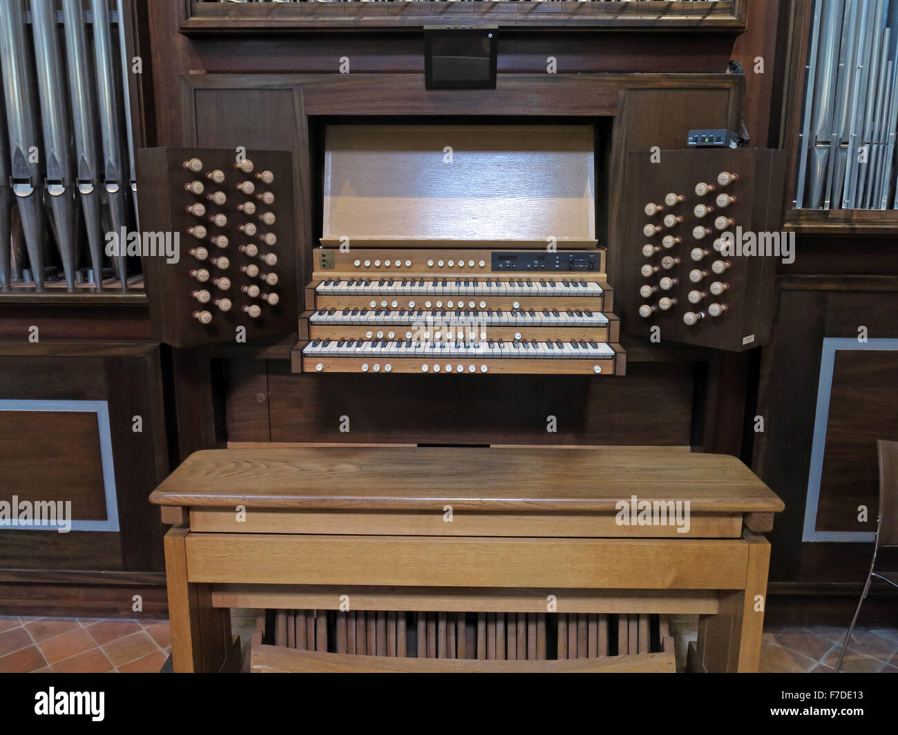 Orgel an Allerheiligen, Kingston Upon Thames, London, England, UK Stockfoto