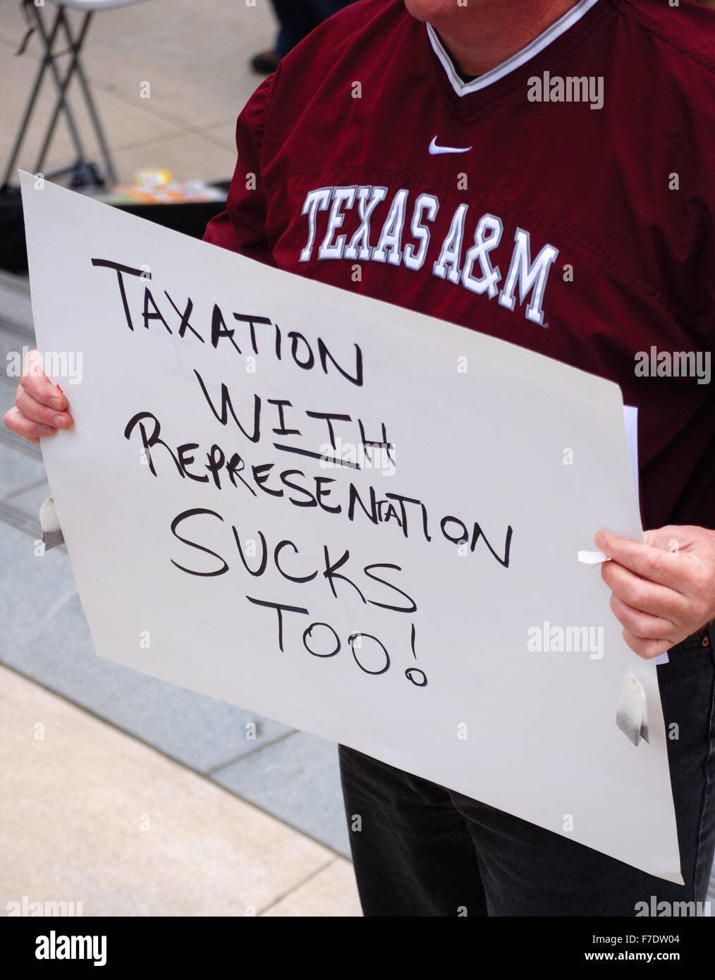 Zeichen bei der ersten Tea-Party-Rallye in Texas zu protestieren, im Februar 2009 Stockfoto