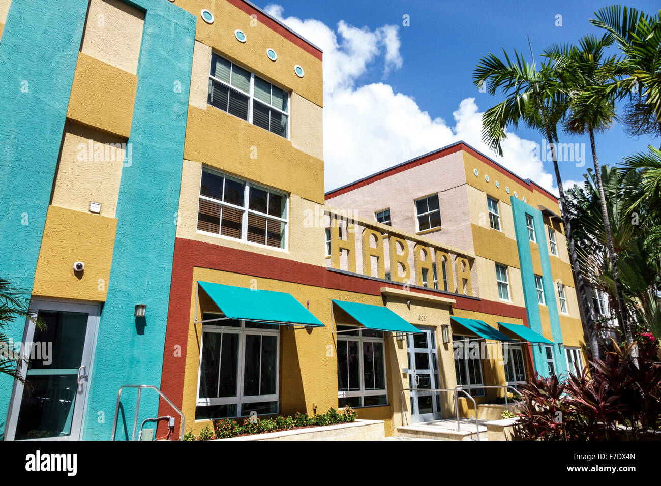 Miami Beach Florida, Habana Ferienwohnung, Gebäude, Wohnanlagen, Vorderseite, Eingang, Besucher reisen Reise touristischer Tourismus Wahrzeichen Kultur Kultur Stockfoto