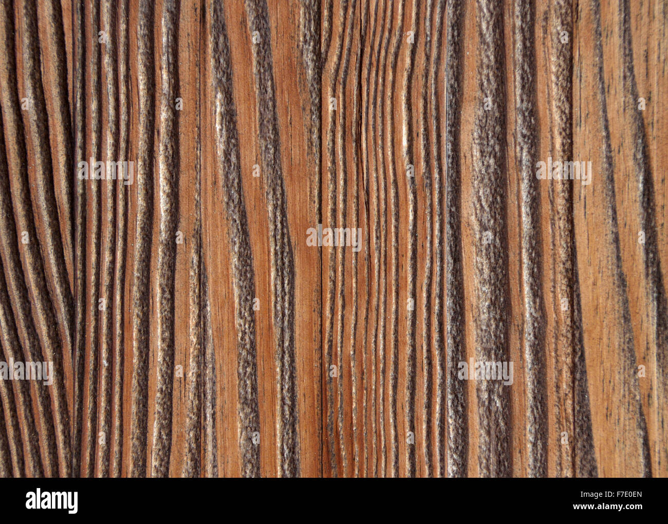 Holz mit Getreide und Muster, ausgezeichnete Hintergrund. Schönen dunklen Holz mit Textur und Glanz. Zusammenfassung Hintergrund oder Kulisse für natürliches Image. Stockfoto