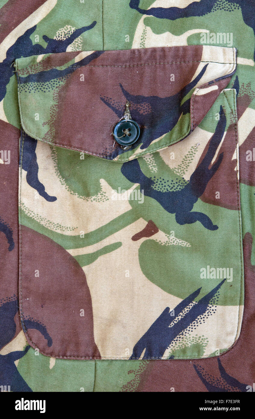 Military-Jacke mit Tasche hautnah Stockfoto