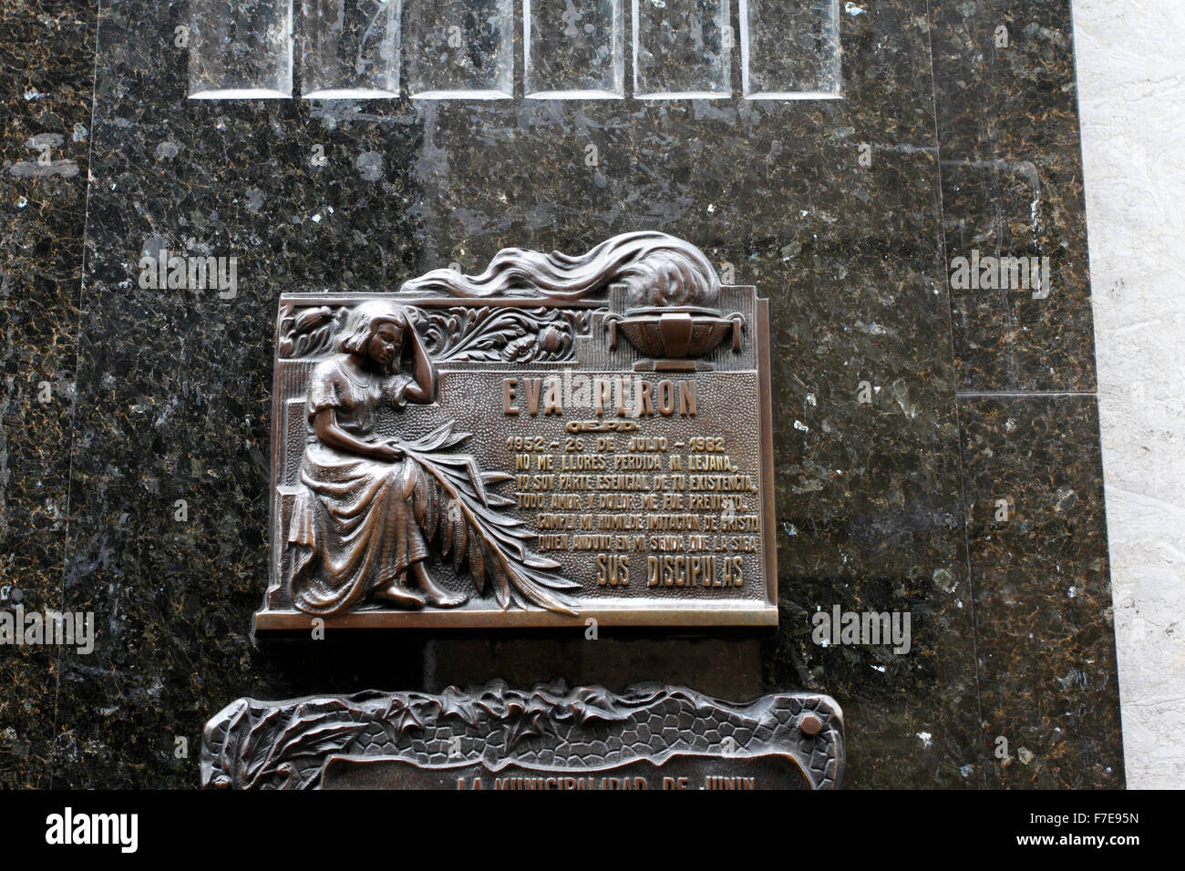 Eva Peron Plakette auf ihrem Grab, La Recoleta Mausoleum Buenos Aires Argentinien. Stockfoto