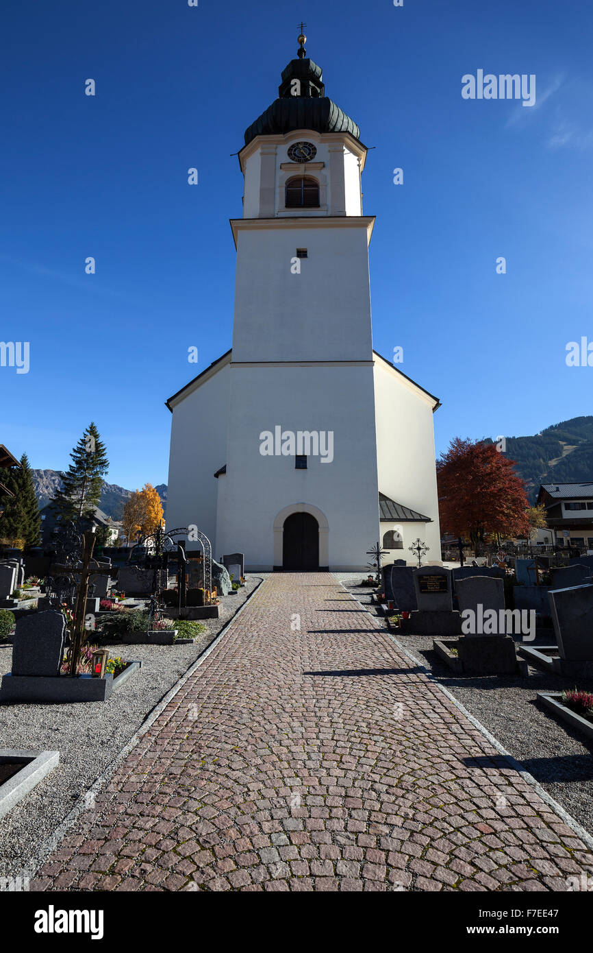 St nikolaus parish church Fotos und Bildmaterial in hoher Auflösung