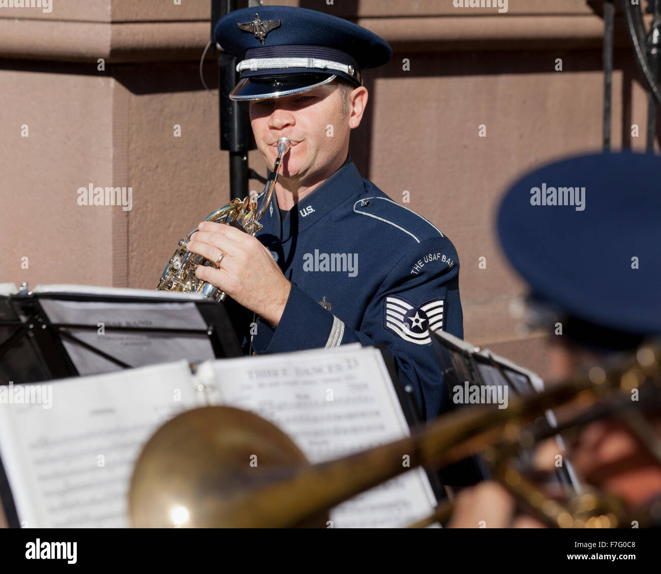 US Air Force Band zeremonielle Brass Trompeter bei auf outdoor-Event - Washington, DC USA Stockfoto