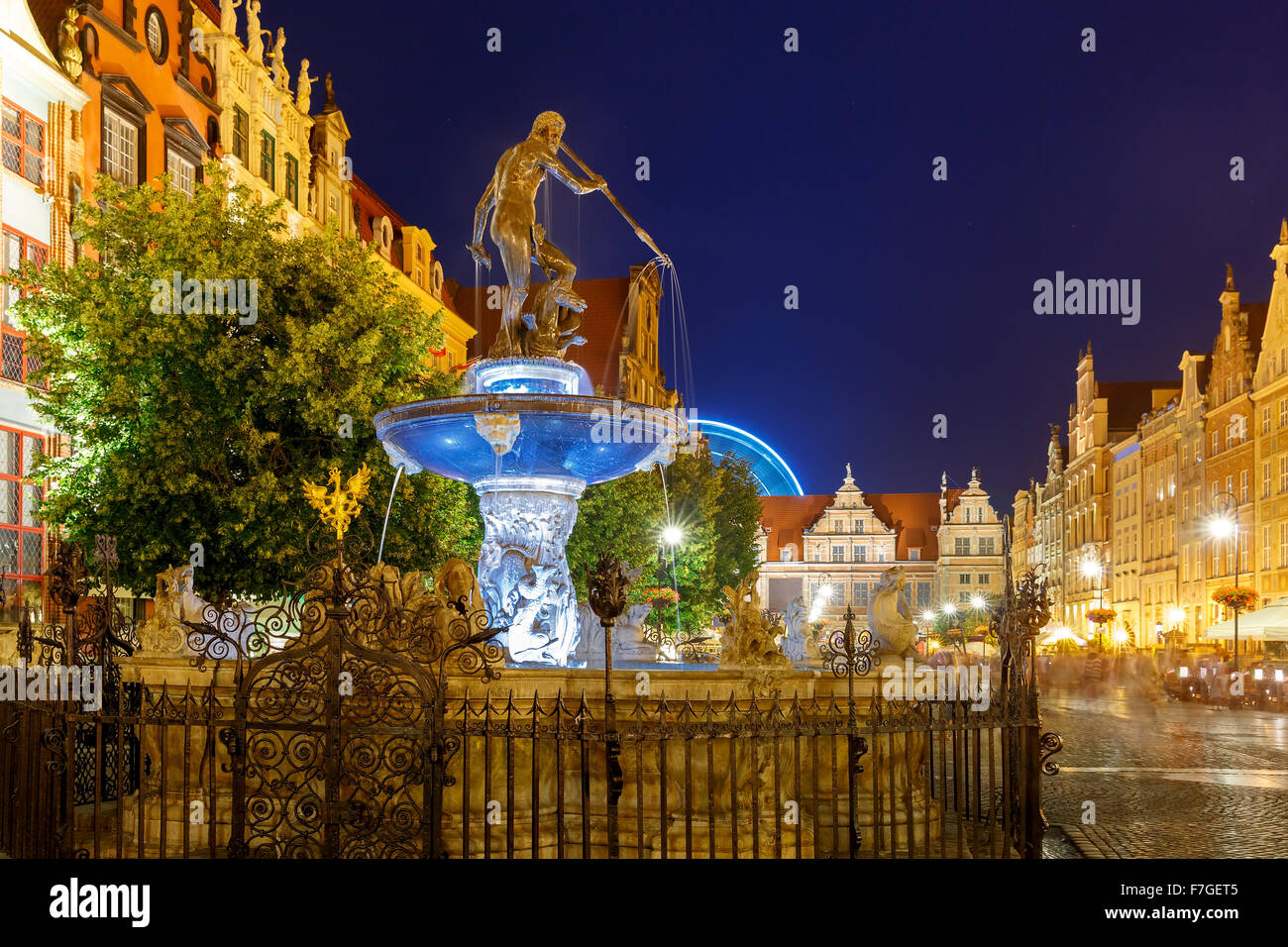 Brunnen von Neptun in Danzig in der Nacht, Polen Stockfoto