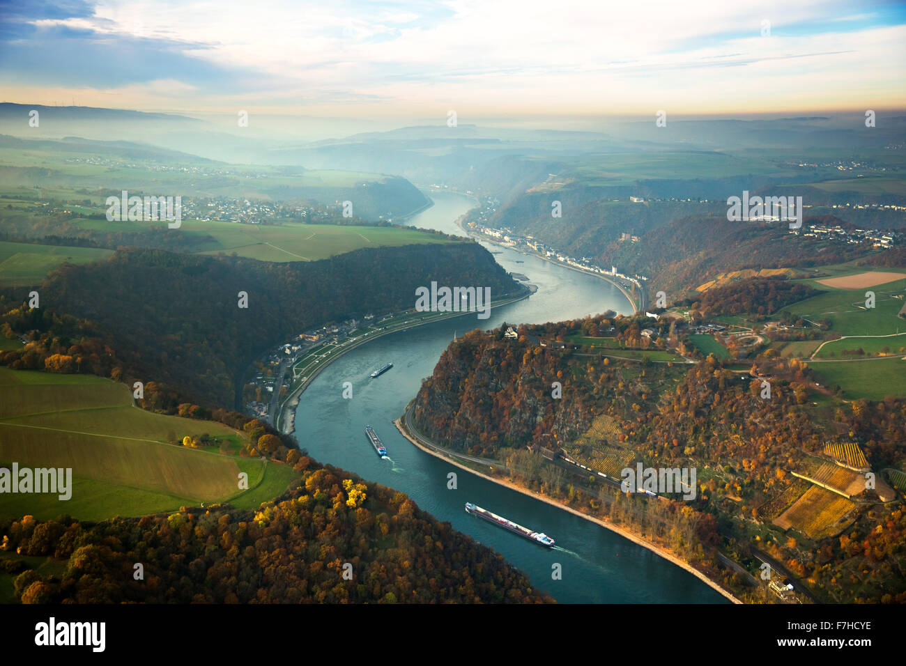 Die Loreley, Loreley-Felsen, Schiefergestein in die UNESCO-World Heritage Oberes Mittelrheintal bei Sankt Goarshausen, Sankt Goar, Stockfoto