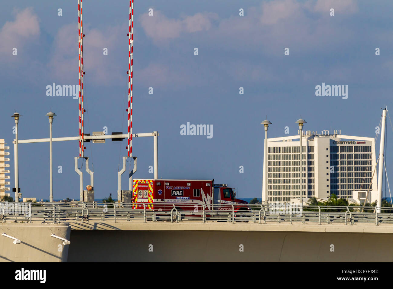 Feuer und Rettung LKW Kreuz 17 St Causeway, Port Everglades, Fort Lauderdale. VEREINIGTE STAATEN VON AMERIKA Stockfoto