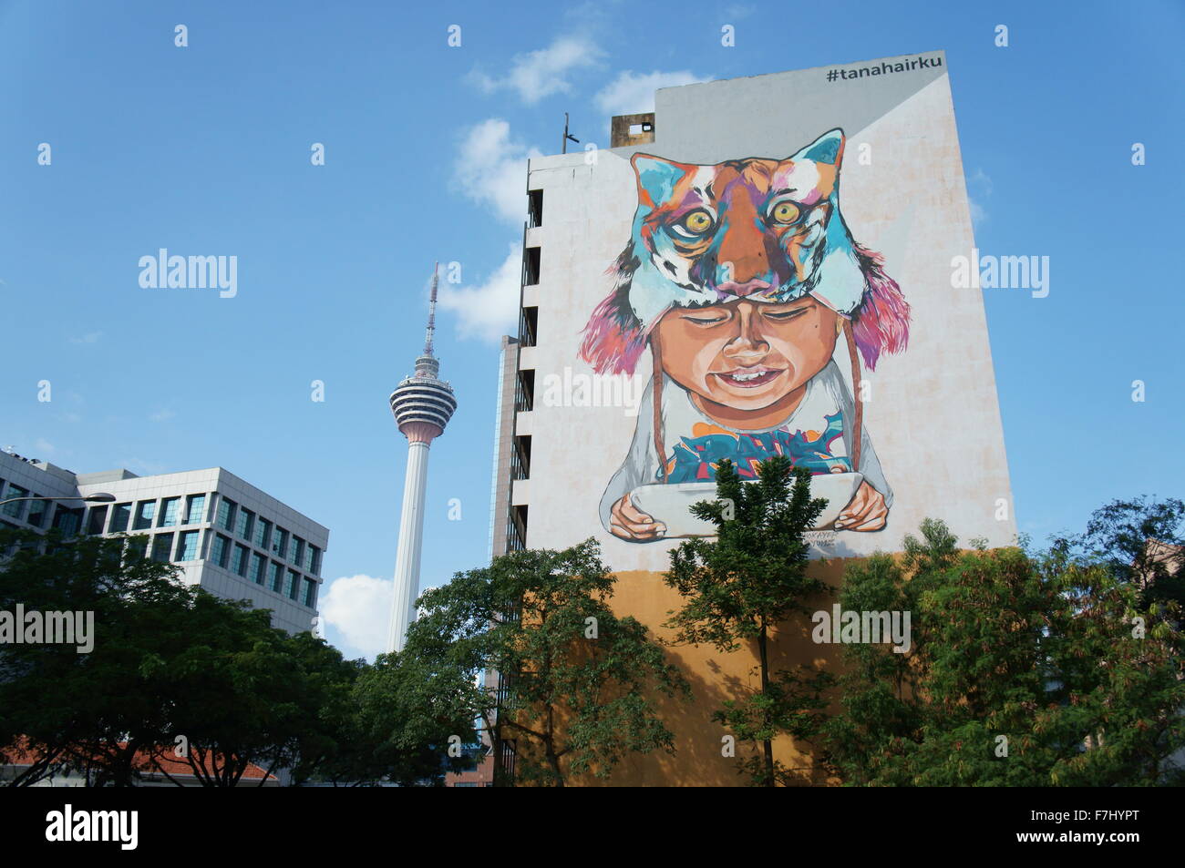 #tanahairku Wandbild jungen Tiger Hut in Kuala Lumpur, street-Art-Projekt von Petronas nationalen Ölgesellschaft gesponsert Stockfoto