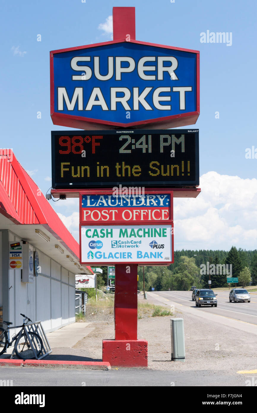 Supermarkt-Zeichen in Montana, USA. Stockfoto
