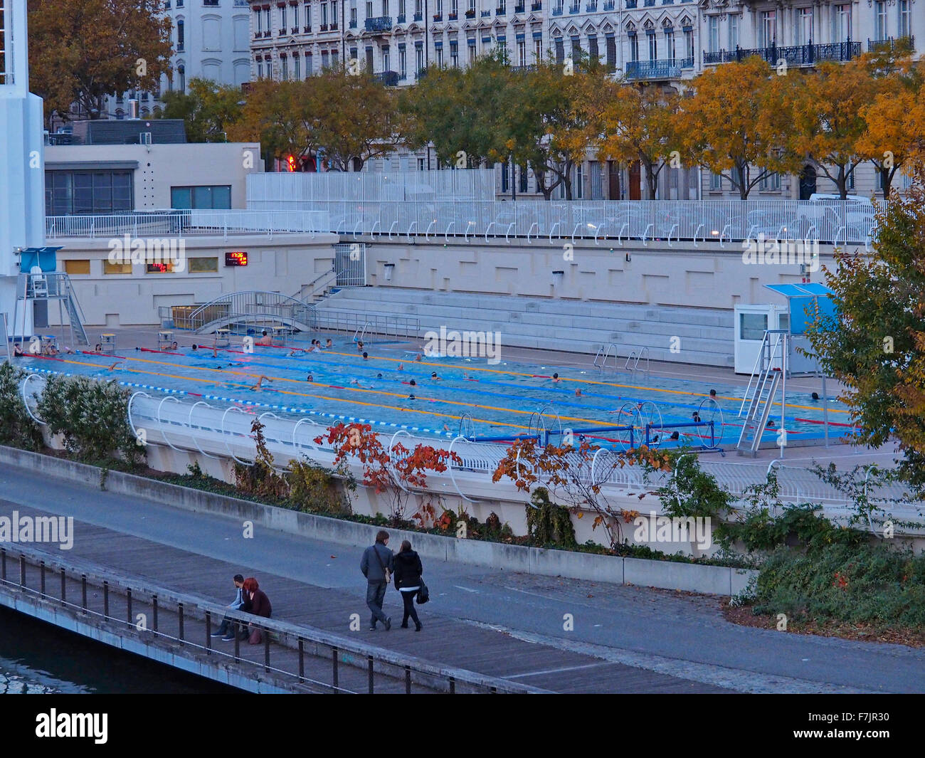 Olympischen Swimmingpool auf der Rhone in Lyon Frankreich Stockfoto