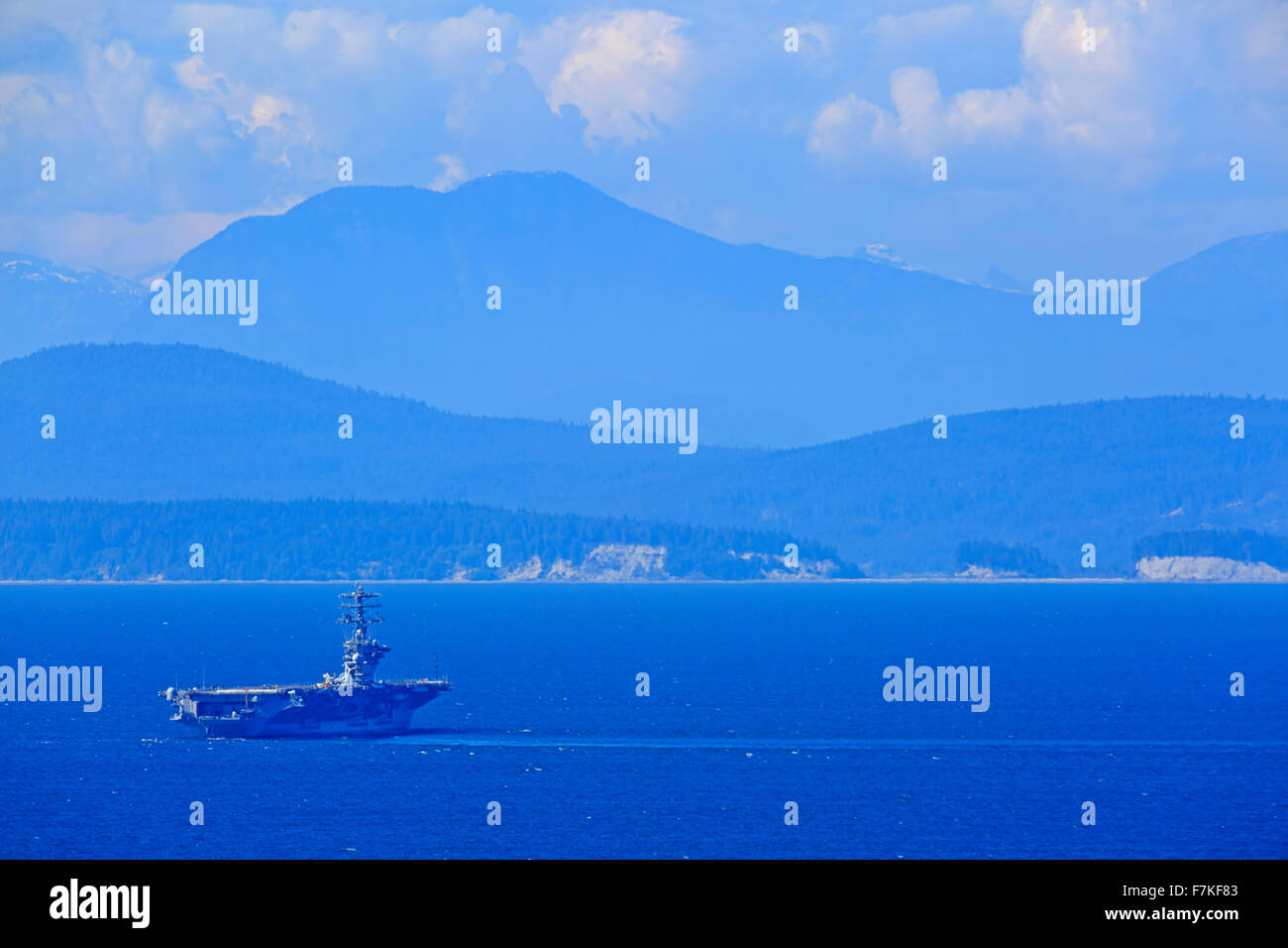 Flugzeugträger USS Nimitz Teilnahme an Marinemanöver nächster wussten Canadian Forces Maritime Experimental Testing, G Stockfoto